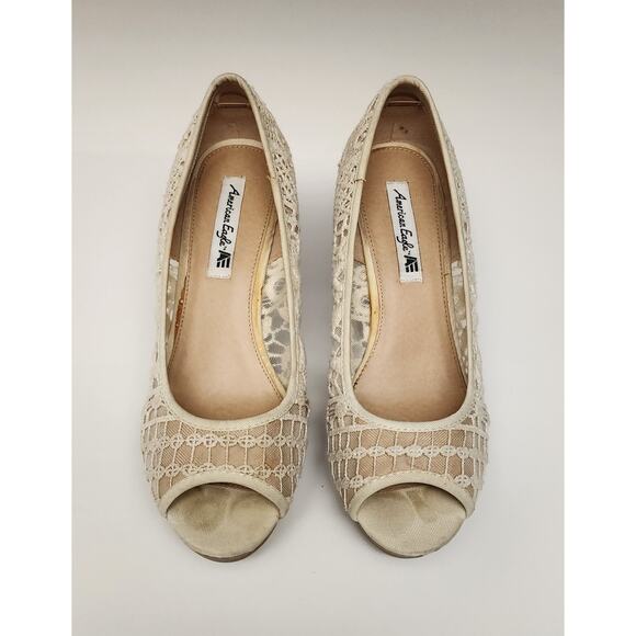 Universal Thread Women's Fabric Peep Toe Wedge Platform Heel Shoes Beige 8W - Picture 9 of 14